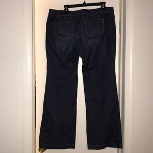 👖 16 Low-Rise, Flare Leg Jeans